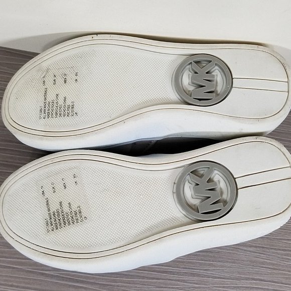 Michael Kors Michelle Slip-On Sneaker, Girls Size (Toddler 2-4 yrs) Size 10 / 27 - Picture 9 of 10